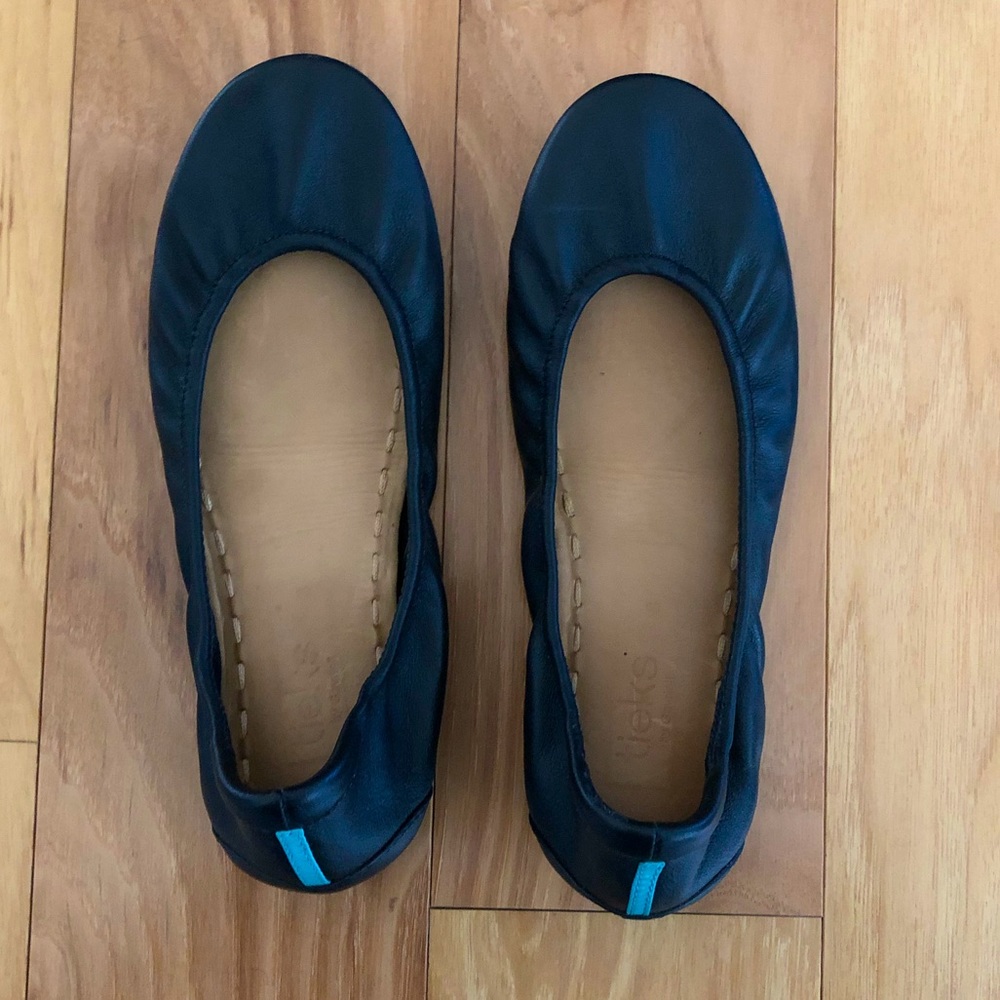 Tieks - Black - Size 8!